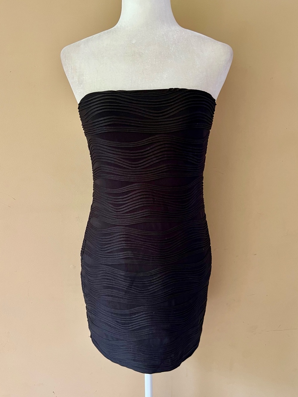 New SHEIN Petite Large Strapless Black Mini Dress Party Dress Wavy Lines